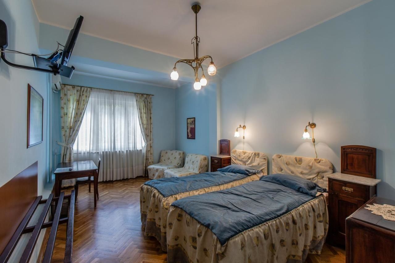 Отели типа «постель и завтрак» Casa Ferrari Bed & Breakfast София-13