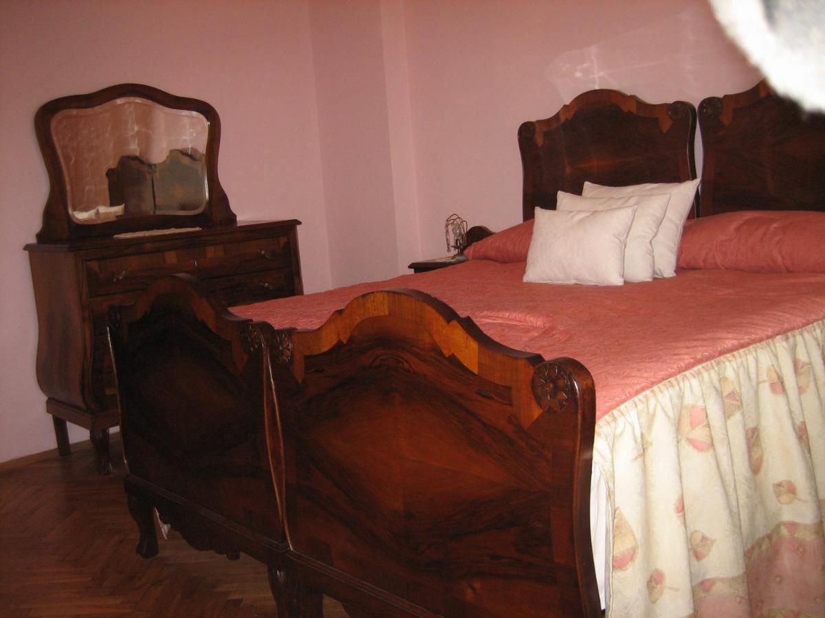 Отели типа «постель и завтрак» Casa Ferrari Bed & Breakfast София-31